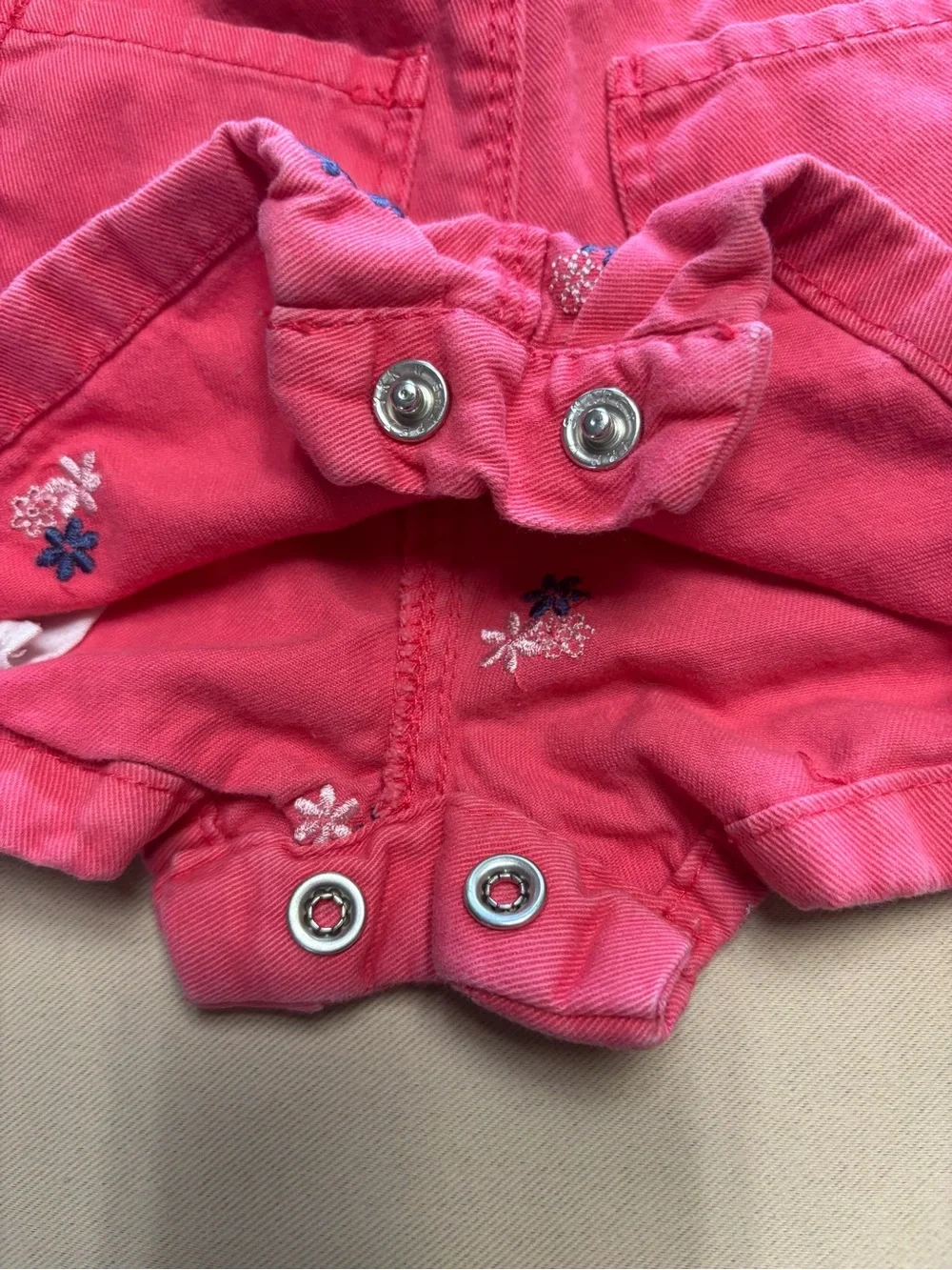 OshKosh Bgosh Baby Girl Overall Shorts 9 Months Dark Pink Flowers Embroidered